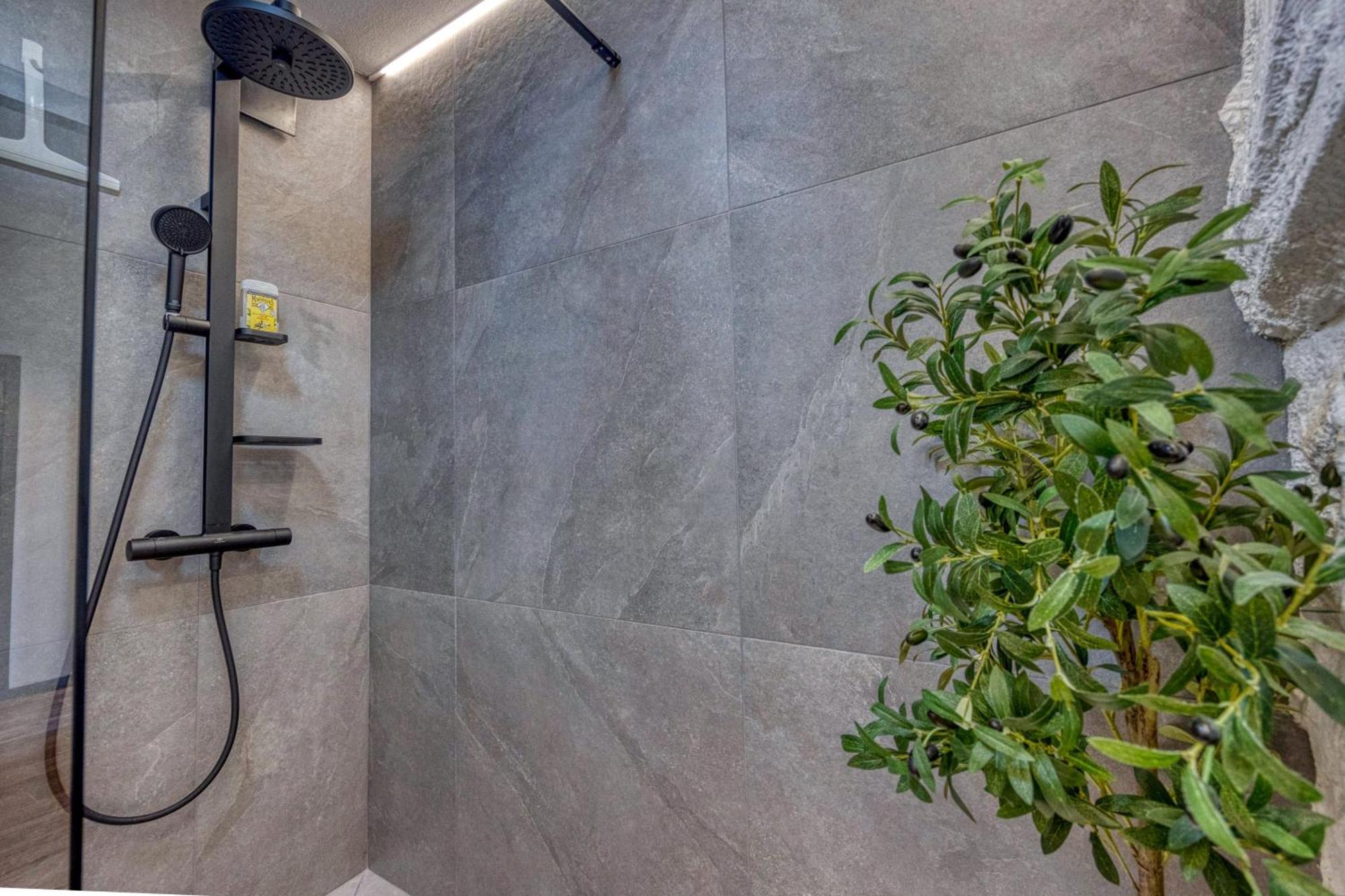 Le Jungle - Rocade - Grand Place Apartment
